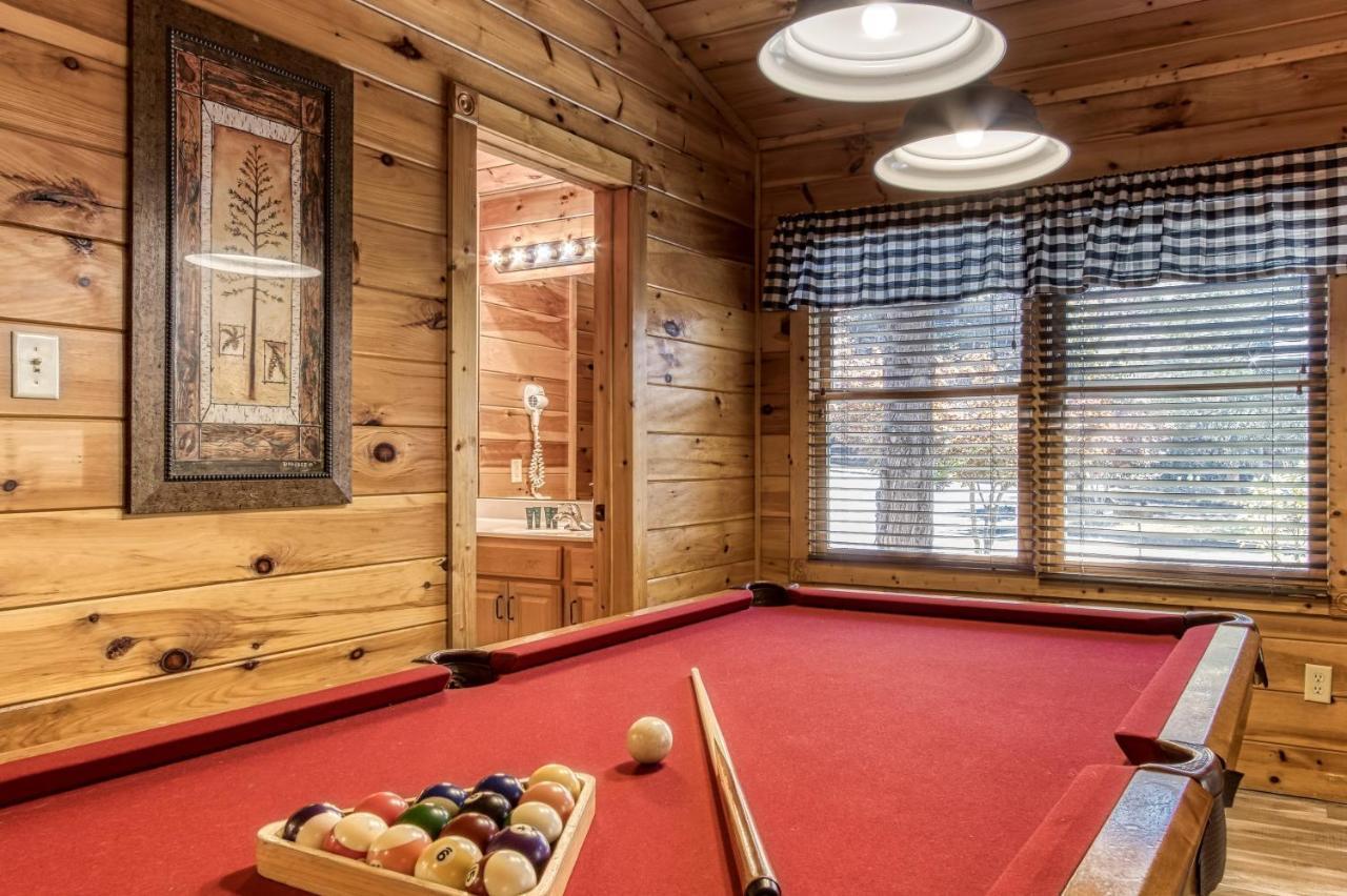 Dog Friendly, Romantic Mtn Getaway Hot Tub Pool Gatlinburg Zewnętrze zdjęcie
