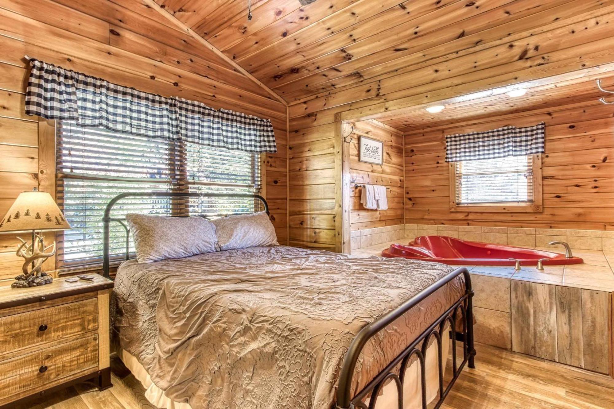 Dog Friendly, Romantic Mtn Getaway Hot Tub Pool Gatlinburg Zewnętrze zdjęcie